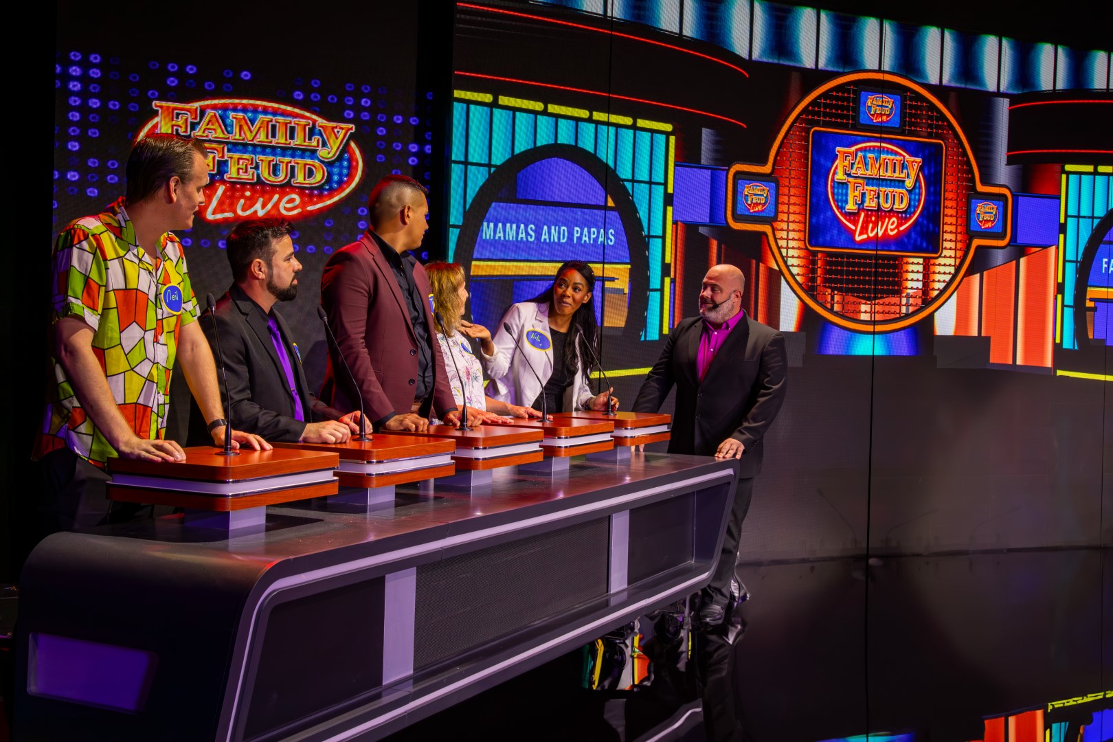 Carnival Mardi Gras - Family Feud™ Live